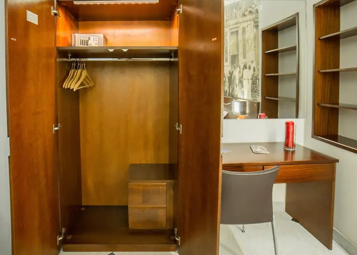Chiaia 197 Deluxe 4* Neapol