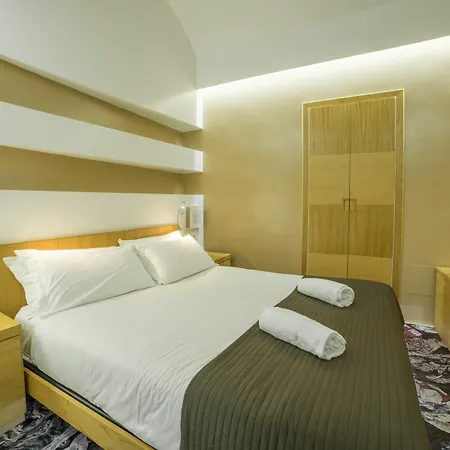 Chiaia 197 Deluxe 4*