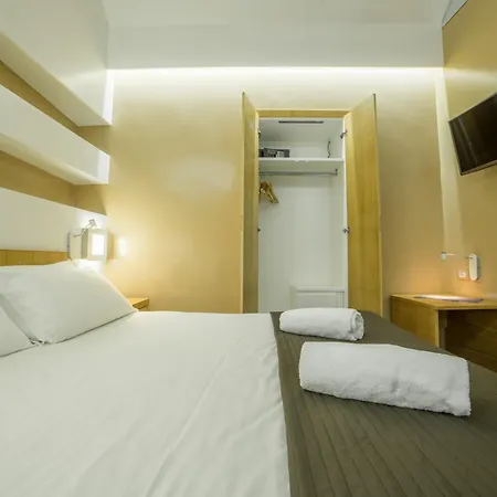 Chiaia 197 Deluxe Affittacamere