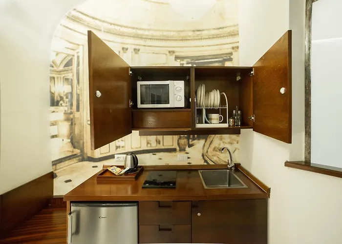 Chiaia 197 Deluxe 4* Naples